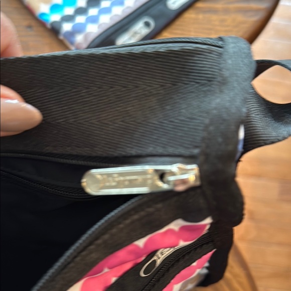 LeSportsac Women's Multicolor Crossbody Bag set nwot - Picture 8 of 9